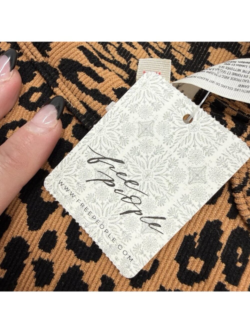 Free People Leopard Crop Tank M/L Seamless Ribbed Activewear Top - Picture 7 of 8